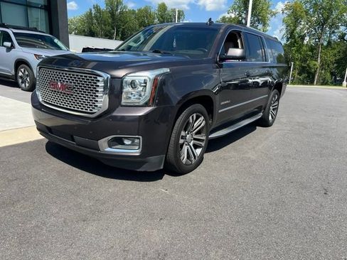 Used 2017 GMC Yukon XL Denali w/ Open Road Package RWD image 2