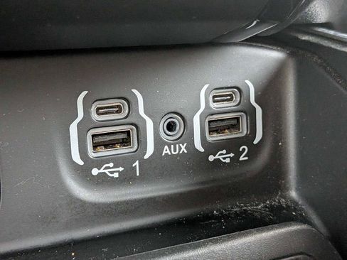Used 2023 RAM 1500 Big Horn AWD/4WD image 23