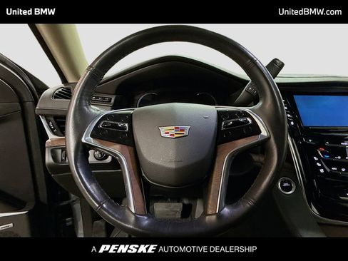 Used 2019 Cadillac Escalade Premium Luxury image 6