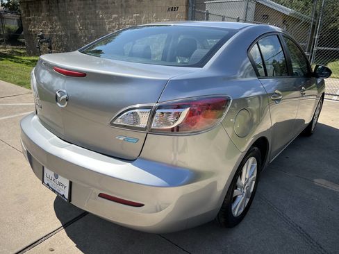 Used 2012 MAZDA MAZDA3 i Touring image 10