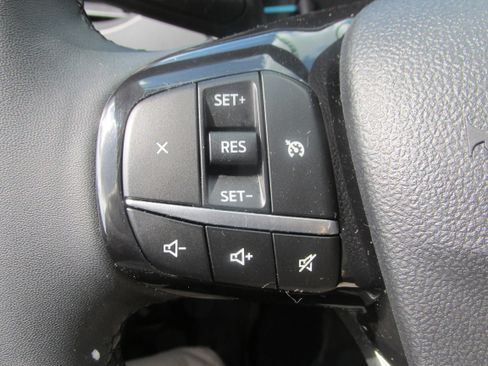 Used 2022 Ford Escape SEL image 32