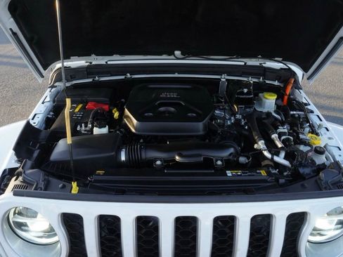 Used 2022 Jeep Wrangler Unlimited Sahara image 29