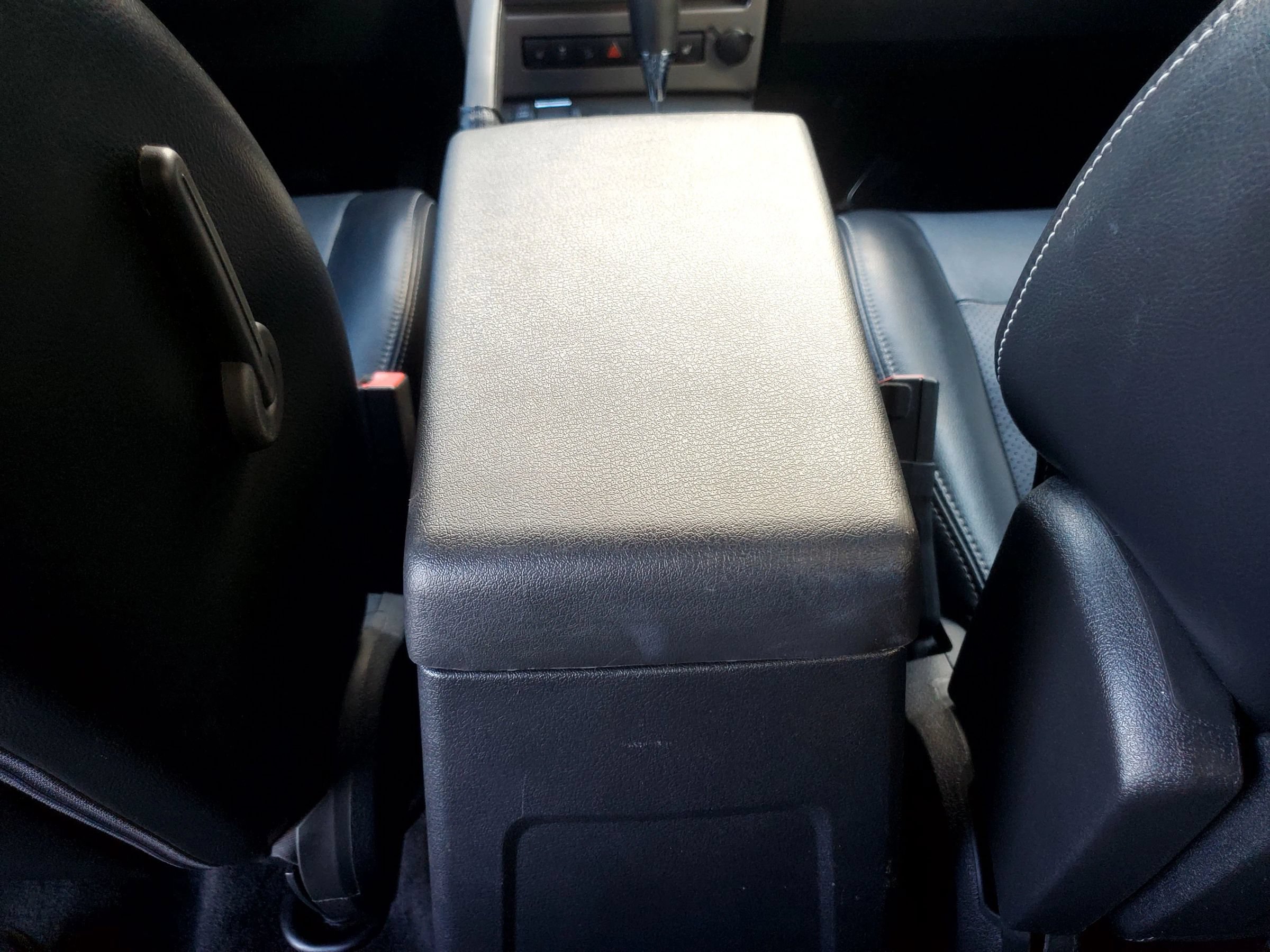 Used 2012 Jeep Liberty Sport AWD/4WD image 28