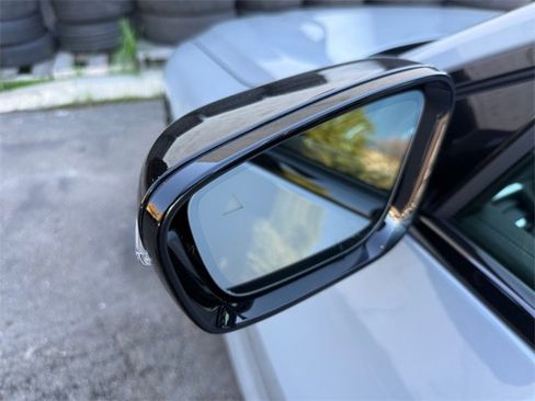 Used 2024 BMW M440i Convertible w/ Premium Package image 31