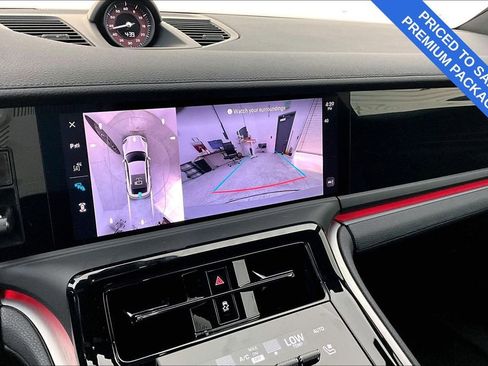 Used 2025 Porsche Panamera 4 w/ Premium Package image 30