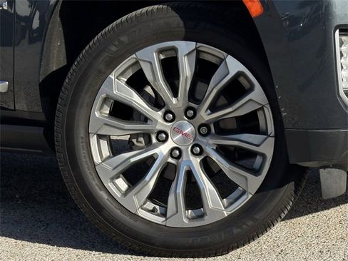 Used 2021 GMC Yukon XL Denali w/ Denali Ultimate Package image 38