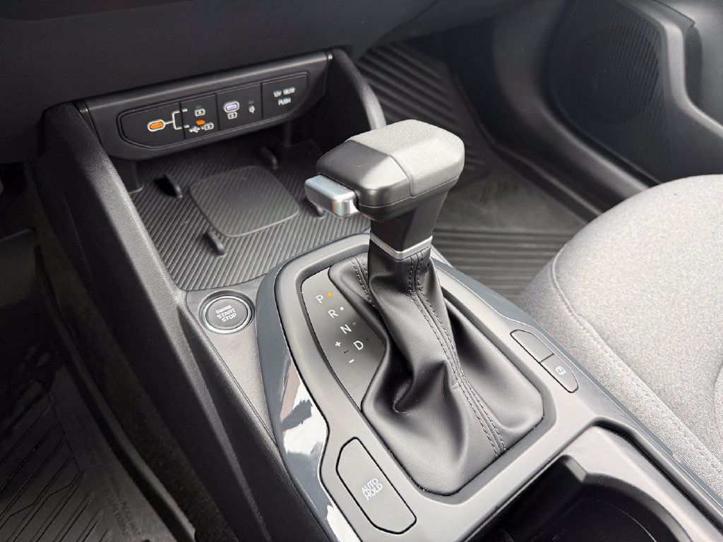 Certified 2025 Kia K4 EX FWD image 30