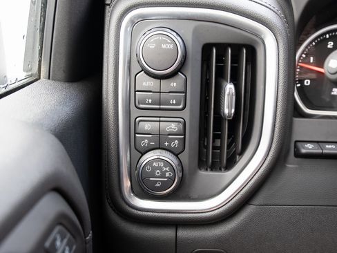 Used 2020 Chevrolet Silverado 3500 High Country w/ Technology Package image 11