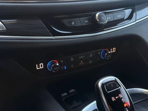 Used 2019 Buick Enclave Premium w/ LPO, Hit The Road Package AWD/4WD image 11