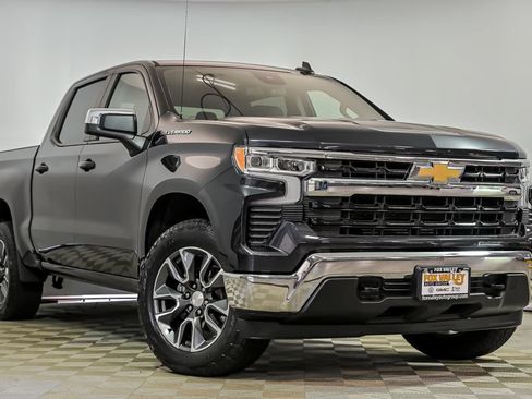 Used 2023 Chevrolet Silverado 1500 LT AWD/4WD image 1