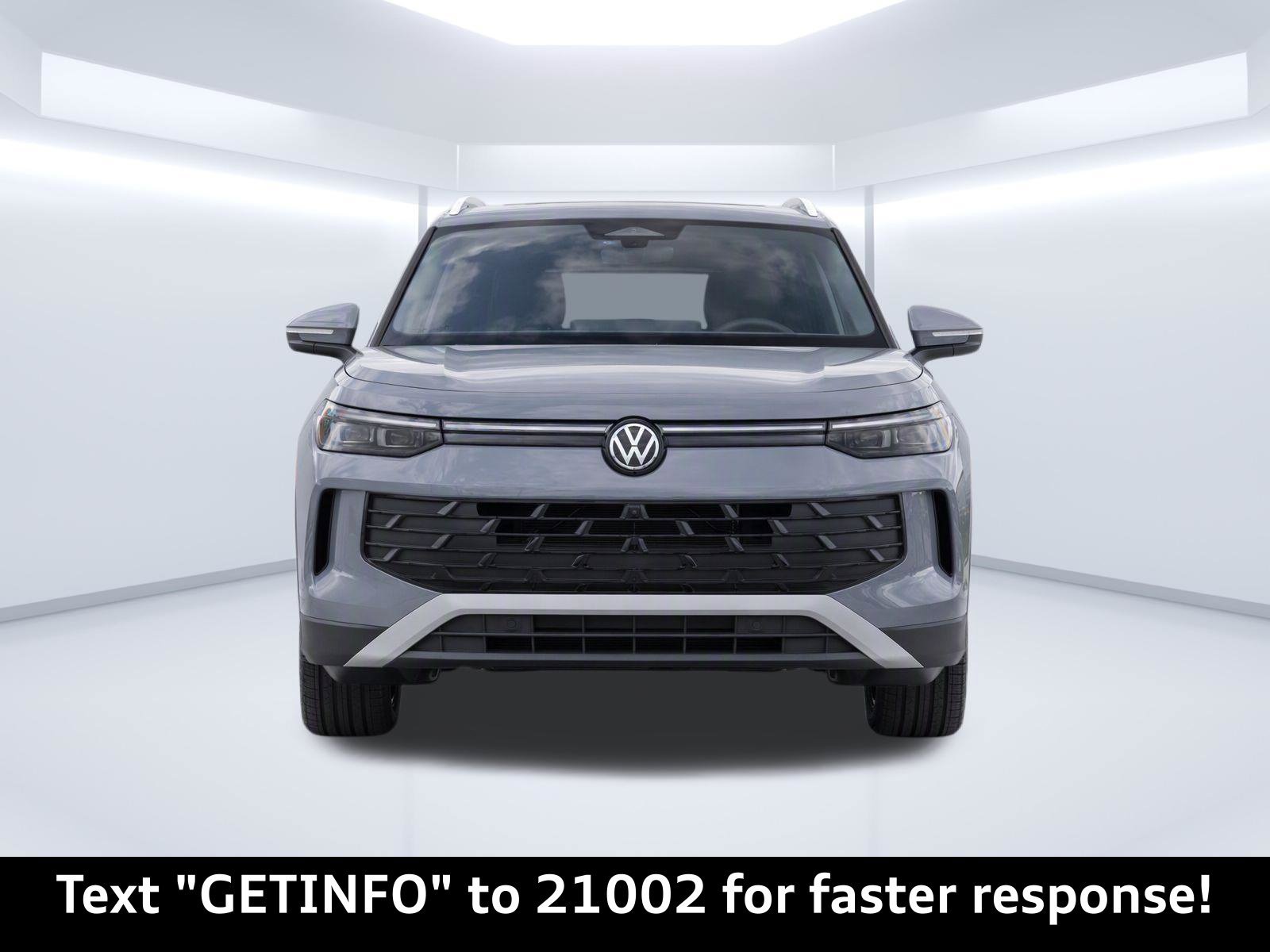 Used 2026 Volkswagen Tiguan SE AWD/4WD image 5