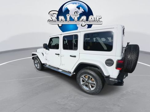 Used 2021 Jeep Wrangler Unlimited Sahara w/ LED Lighting Group AWD/4WD image 7