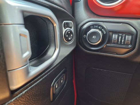 Used 2019 Jeep Wrangler Rubicon image 9