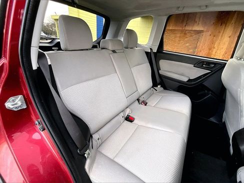 Used 2014 Subaru Forester 2.5i Premium w/ All-Weather Package image 20