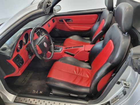Used 1998 Mercedes-Benz SLK 230 image 7