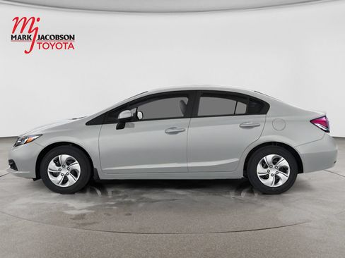 Used 2013 Honda Civic LX image 4