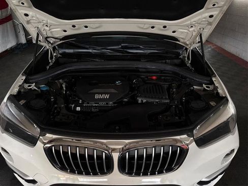 Used 2018 BMW X1 xDrive28i AWD/4WD image 11