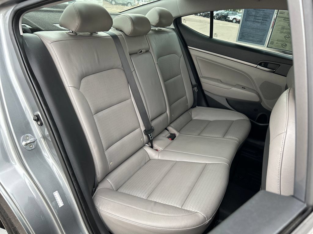 Used 2017 Hyundai Elantra Limited FWD image 20