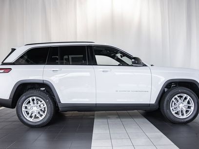 New 2025 Jeep Grand Cherokee Laredo X w/ Luxury Tech Group I