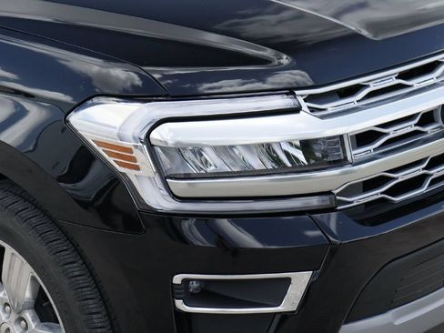 Used 2023 Ford Expedition Platinum AWD/4WD image 28