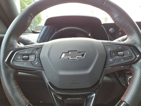 Certified 2025 Chevrolet Trax RS w/ Driver Confidence Package FWD image 29