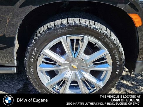Used 2021 Chevrolet Tahoe High Country w/ Premium Package AWD/4WD image 9