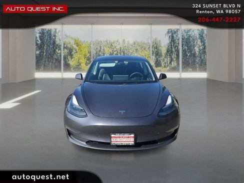 Used 2023 Tesla Model 3 Standard Range RWD image 2