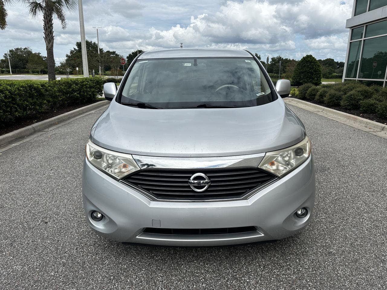 Used 2015 Nissan Quest SV w/ Leather Package FWD image 2