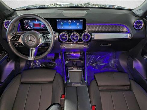 Used 2025 Mercedes-Benz GLB 250 image 14