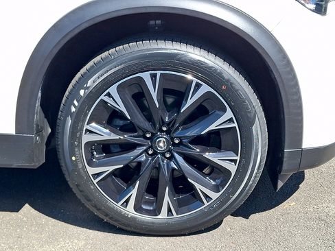 Certified 2024 MAZDA CX-90 Plug-In Hybrid w/ Premium Plus AWD/4WD image 9