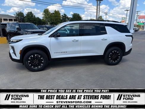 Used 2025 Chevrolet Traverse Z71 w/ Enhanced Driving Package AWD/4WD image 9