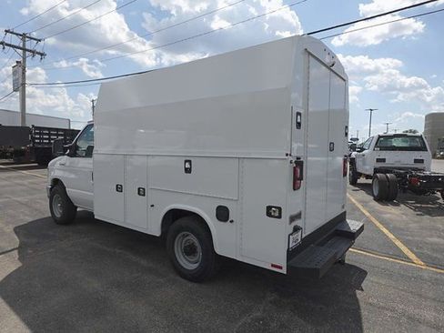 New 2026 Ford E-350 and Econoline 350 Super Duty w/ Power Equipment Group image 6
