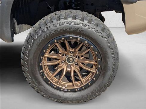 Used 2020 Nissan Titan PRO-4X w/ Pro-4x Convenience Package image 21