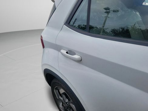 Used 2024 Hyundai Venue SEL FWD image 20
