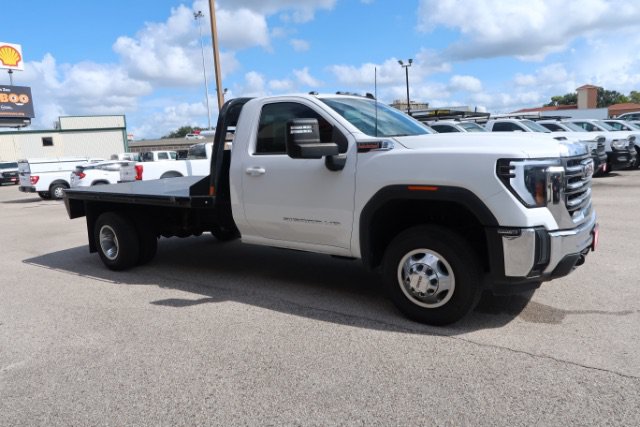 Used 2024 GMC Sierra 3500 SLE w/ SLE Convenience Package RWD image 3