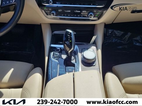 Used 2023 BMW 530i RWD image 19