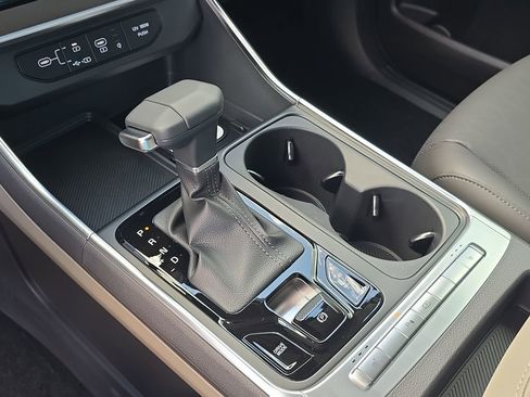 New 2026 Kia Carnival EX FWD image 27