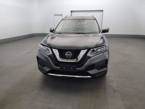 Used 2018 Nissan Rogue SV w/ Premium Package AWD/4WD image 15