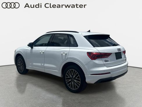 Used 2023 Audi Q3 2.0T Premium AWD/4WD image 2