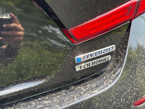Used 2019 Honda Accord Touring image 8