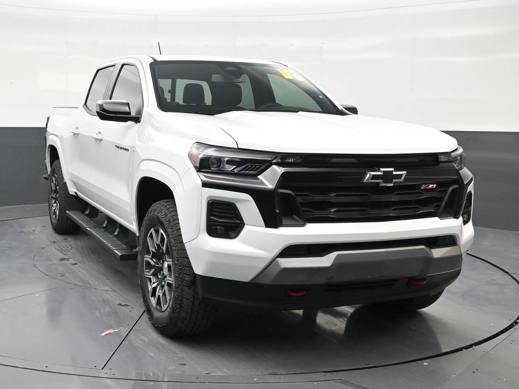 Used 2026 Chevrolet Colorado Z71 AWD/4WD image 7