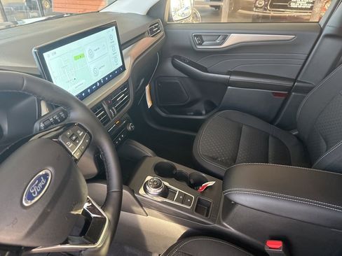 New 2026 Ford Escape Active w/ Tech Pack #1 image 9