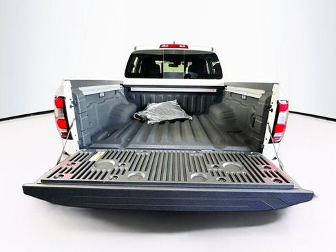New 2025 Nissan Frontier SV w/ SV Convenience Package image 27