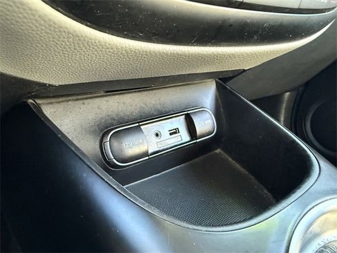 Used 2014 Kia Soul + image 22