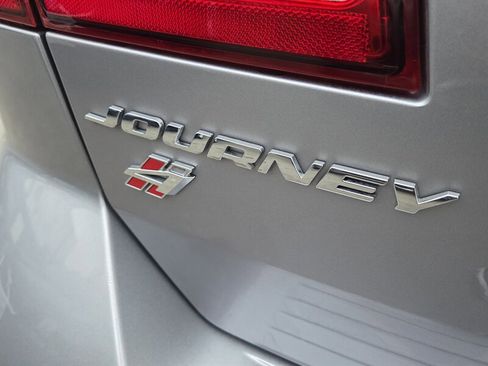 Used 2019 Dodge Journey GT image 8
