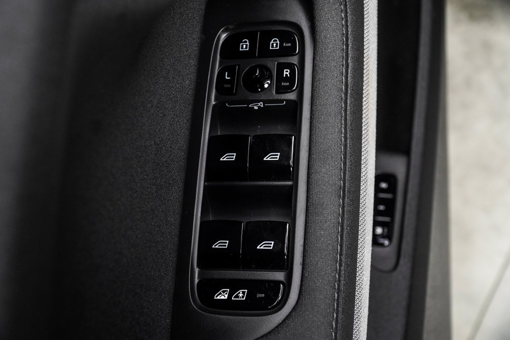Used 2024 Polestar Polestar 2 AWD/4WD image 38