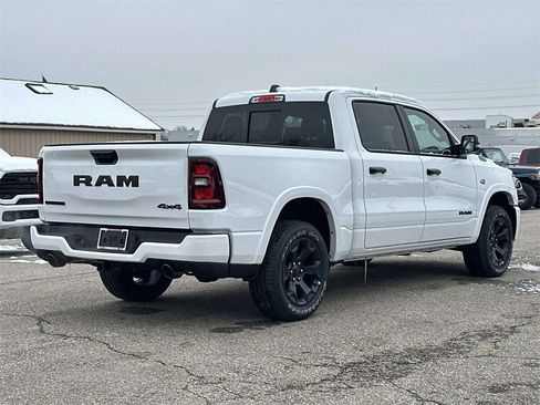 New 2026 RAM 1500 4x4 Crew Cab image 3
