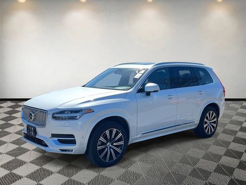 Used 2025 Volvo XC90 B5 Plus image 7