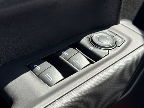 Used 2025 Chevrolet Silverado 1500 Custom Trail Boss w/ LPO, Dark Essentials Package AWD/4WD image 19