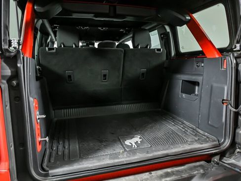 Used 2021 Ford Bronco Wildtrak image 14